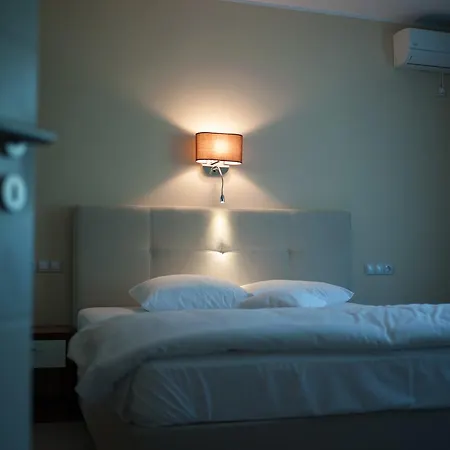 Bruxelles Bed & Breakfast 4*